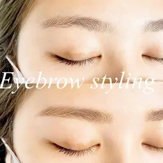 アイブロウ mermooi nailのネイルデザイン