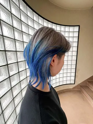 ショート カラー ヒラ マツのヘアスタイル