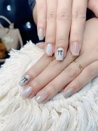 セミロング T&D NailSalonのネイルデザイン