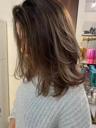 ミディアム カラー エクステ(レミー毛) NINEのヘアスタイル
