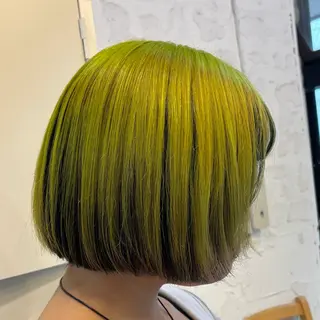 ショート カラー ツヤ髪ハイトーン ×レイヤー🌝リオのヘアスタイル