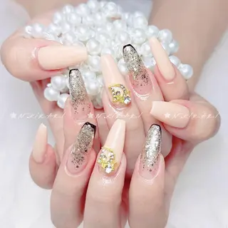 ネイル nana 🤍のネイルデザイン