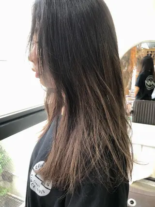ロング カラー Pia ツボイ ケイタのヘアスタイル