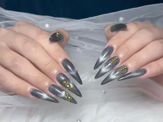 パーマ ロング 高橋 ユキのネイルデザイン