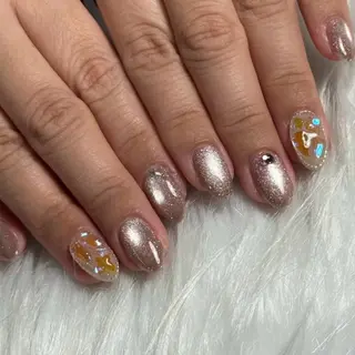 ネイル LAVISH sakiのネイルデザイン