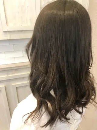 セミロング Well's TAIGAのヘアスタイル