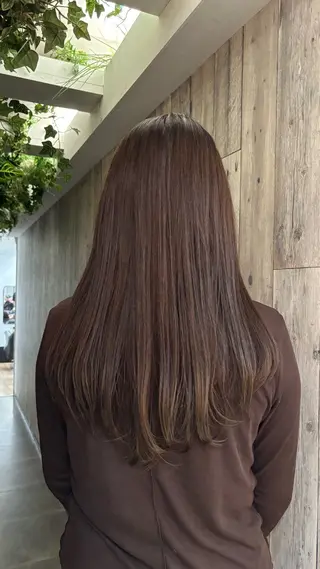 ロング カラー 濱田 真尋のヘアスタイル