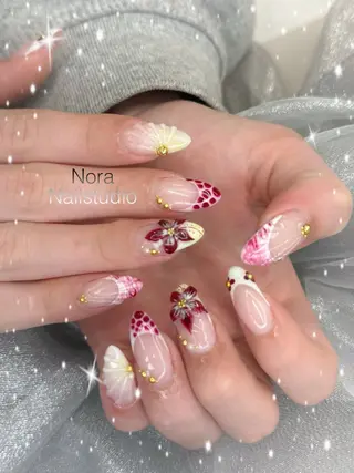 ネイル akina nailsのネイルデザイン