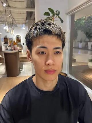 ショート パーマ メンズ 梅田茶屋町メンズ 専門美容師 山元一平のヘアスタイル