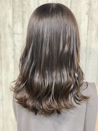 ミディアム 勝河 怜楊のヘアスタイル