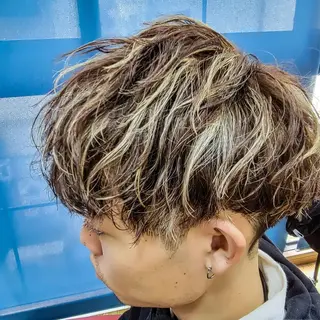 メンズ 特殊パーマ 片山恭兵のヘアスタイル