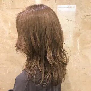 ミディアム カラー Ryo ／透明感カラーのヘアスタイル