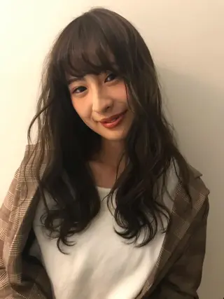 セミロング カラー 🌷小野田 睦🌷のヘアスタイル