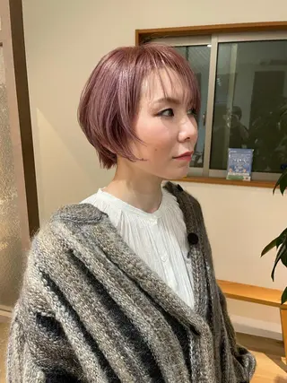 ショート 稲荷 友美のヘアスタイル