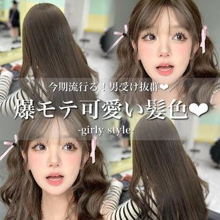 ロング ベージュブラウン /レイヤー /まなかのヘアスタイル