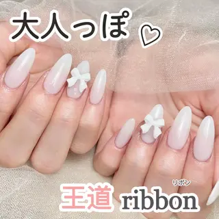 ネイル Queenie 🦋のネイルデザイン