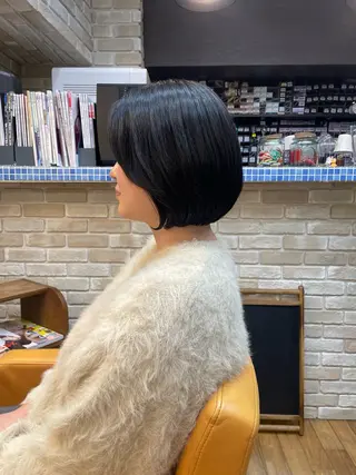 ショート レイヤースタイル⭐️ 村上のヘアスタイル