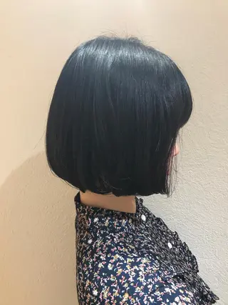 ミディアム ウルフカット／吉村 桃子のヘアスタイル