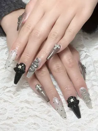 ネイル AURA NAIL 上前津のネイルデザイン