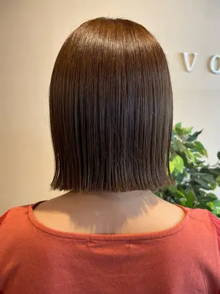 ショート カラー SHIN🌿柏美容師 レイヤーボブカラーのヘアスタイル