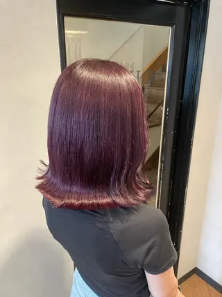 セミロング カラー Anju／ 小顔カットのヘアスタイル