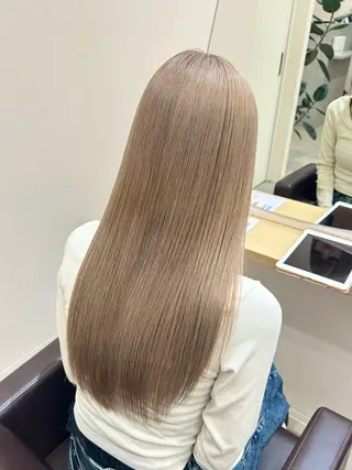 ロング カラー ブリーチ/レイヤー カット/ERI🐰のヘアスタイル