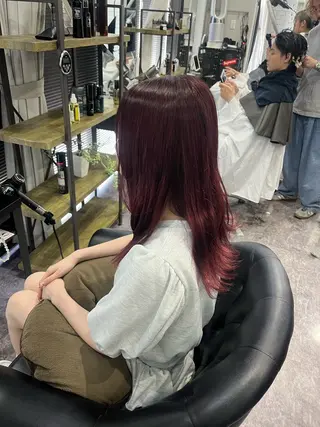 ロング カラー 友滝 真菜美のヘアスタイル