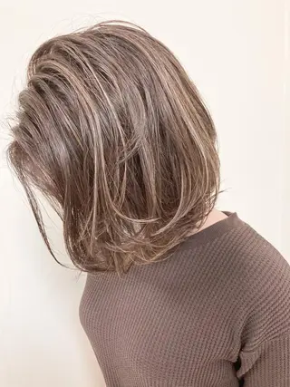 ショート カラー Misirlou Hairのヘアスタイル