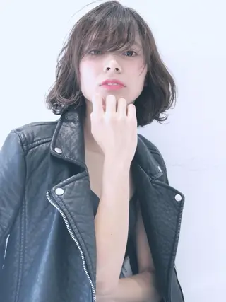 ミディアム カラー パーマ HI DEのヘアスタイル