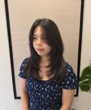 ロング Suzuha 新宿のヘアスタイル
