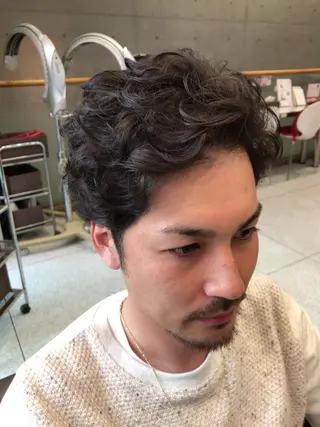 ショート パーマ メンズ 大栗 佑也  髪質改善のヘアスタイル