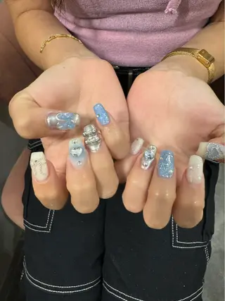 ネイル LAVISH 大和店 🤱子連れ大歓迎のネイルデザイン