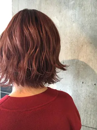 ショート カラー 相川 愛実のヘアスタイル