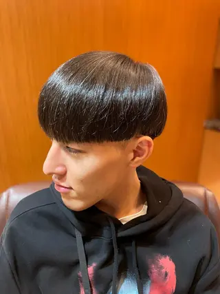 ミディアム メンズ 飯野 公紀のヘアスタイル