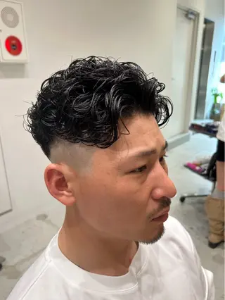 パーマ メンズ 🐲ツイスパ🐲 フェード/龍のヘアスタイル