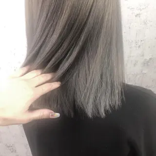 ミディアム カラー 小顔レイヤー/ ベージュ🤍Rieのヘアスタイル