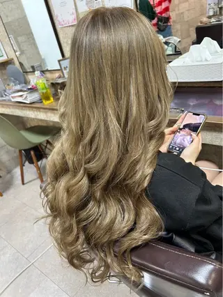 ロング Achieve 三ノ宮のヘアスタイル