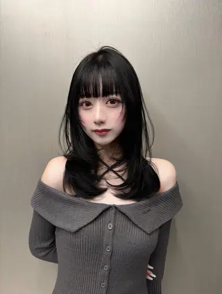 ロング SHOUHEI 韓国風レイヤーカットのヘアスタイル