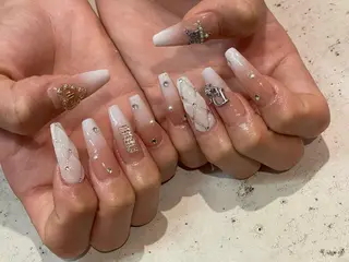 ネイル 韓国/ワンホン/長さ 出しつけ放題🎀のネイルデザイン