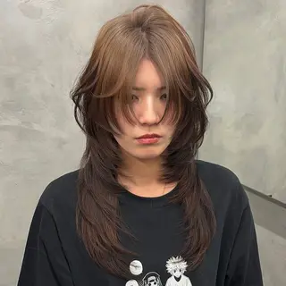 ロング 松川ヒナ|韓国レイヤ /耳つぼジュエリーのヘアスタイル