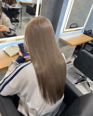 ロング カラー パーマ ヘアアレンジ 透明感ブリーチカラー 🌈TOMOHIROのヘアスタイル