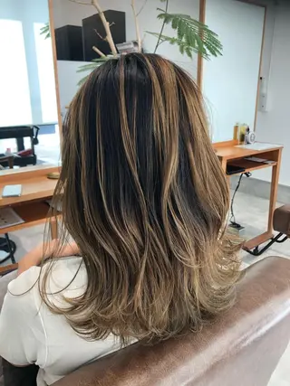 ミディアム カラー 河内 元伸のヘアスタイル