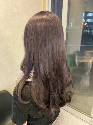 カラー レイヤーカット・透明 感カラー✨️春山栞菜のヘアスタイル