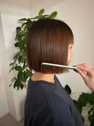 ショート FILMS haru 暖色/ぱつっとbobのヘアスタイル