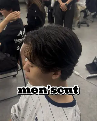 メンズ 🫧透明感カラー🫧 艶髪🫧韓国ヘアのヘアスタイル