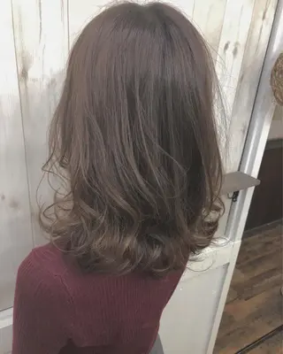 ミディアム Loob.TOKYO MIYA🌈のヘアスタイル