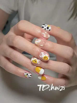 ショート めぐみのネイルサロン スタッフ練習のネイルデザイン