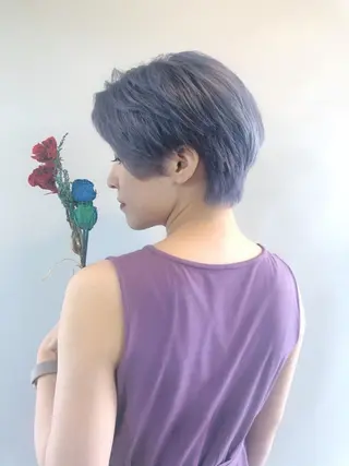 ショート カラー パーマ ヘアアレンジ 推し活専用 【派手髪】飯野ゆかりのヘアスタイル