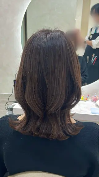 ミディアム カラー Eleanor枚方店 店長 飛鳥 薫のヘアスタイル