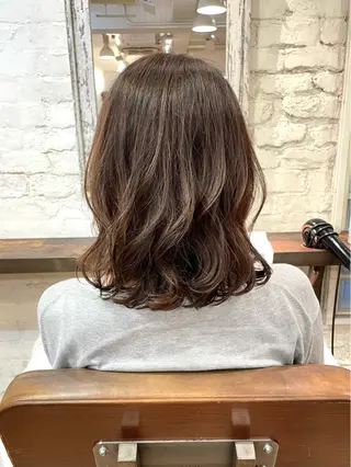 ミディアム パーマ 髪質改善 縮毛矯正/ レイヤー/銀座/本木のヘアスタイル